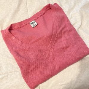 VS PINK CROPPED VNECK LIGHT WEIGHT SWEATER